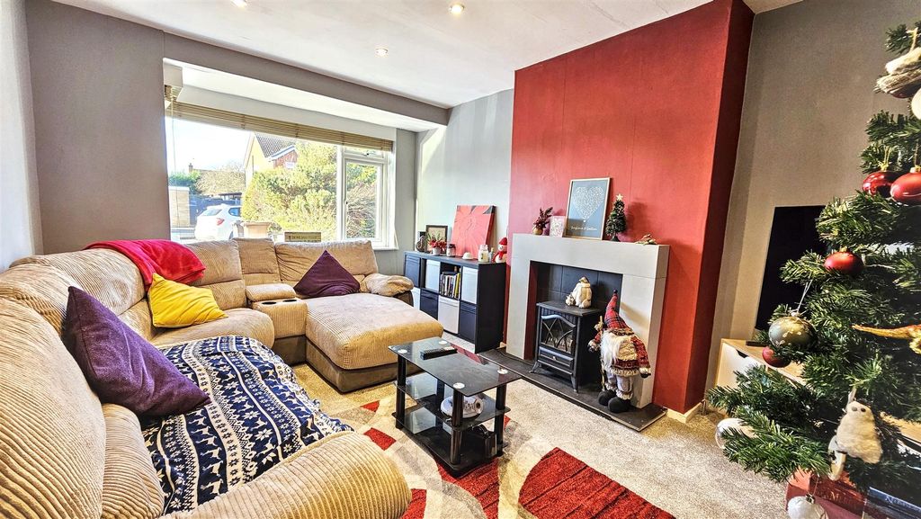 Property photo 3 of 15 20251210_111051.Jpg