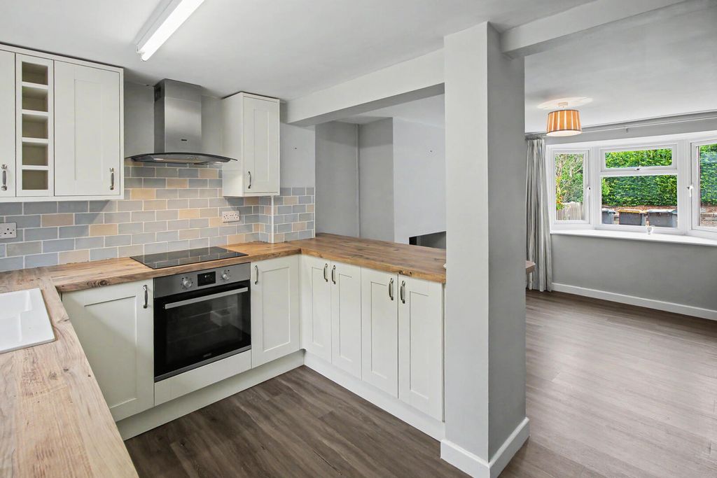 Property photo 2 of 13 Kitchen