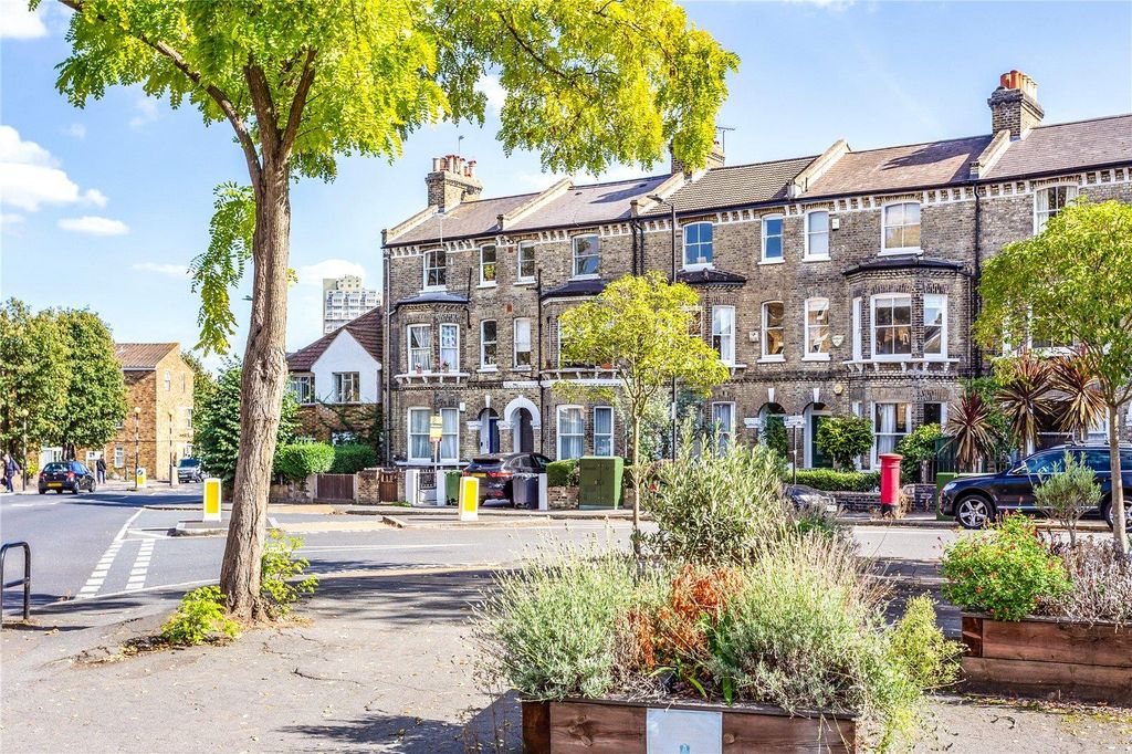 Property photo 1 of 7