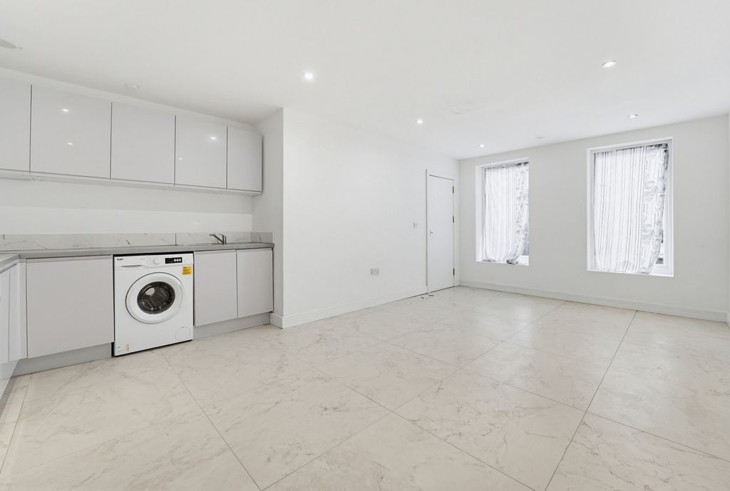 Additional image 10 of 19 bed block of flats for saleQueensway, Enfield EN3
