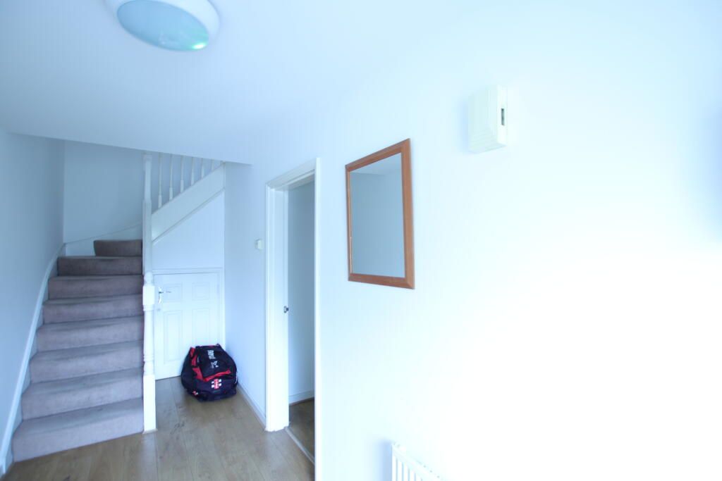 Property photo 2 of 17 43c70Ef3A9303E0535A122Ca071d95c3