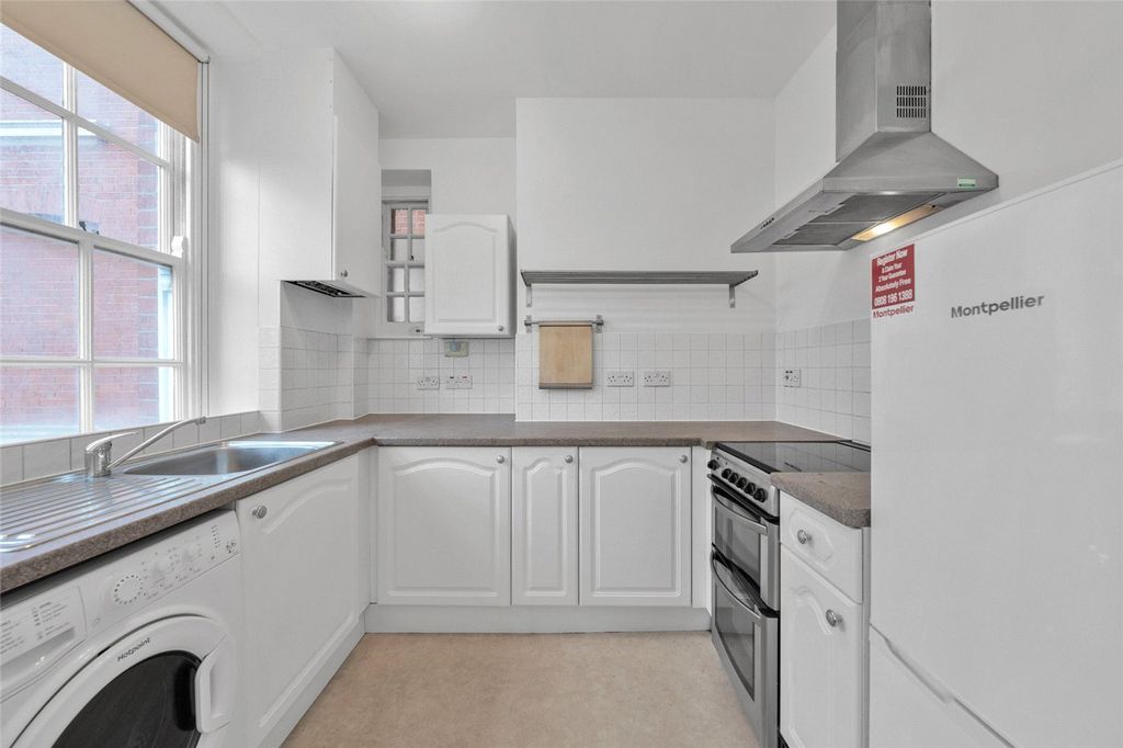 Property photo 3 of 11 Picture No. 29