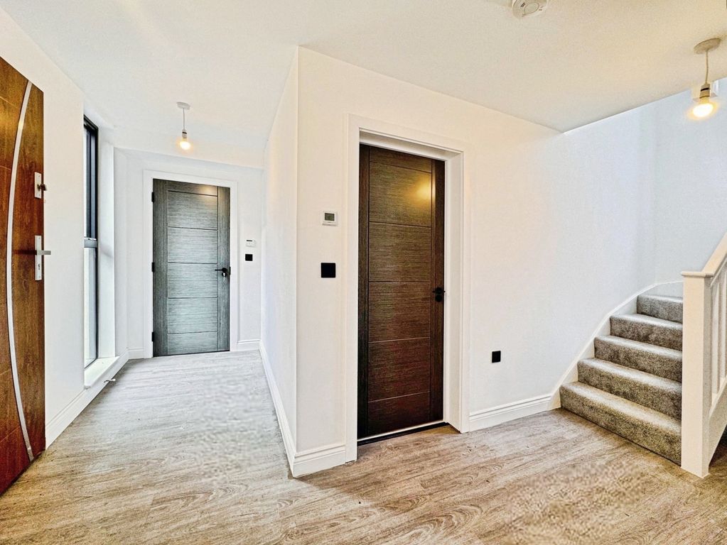 Property photo 3 of 26 Pbox-Living_Room-427401.Jpg