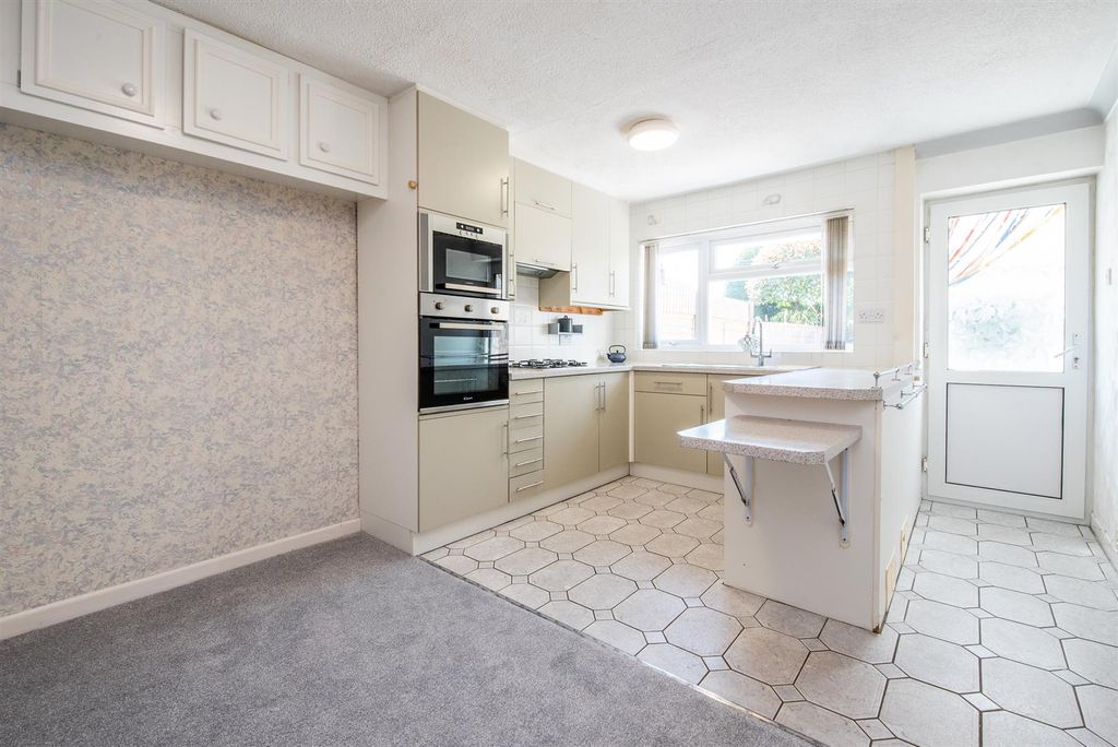 Property photo 3 of 19 Kitchen/Diner