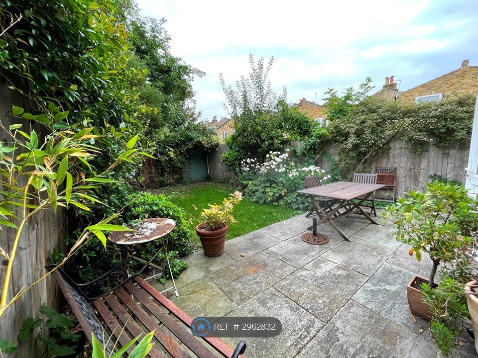 Property photo 3 of 12