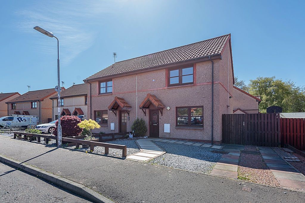Property photo 1 of 17 External