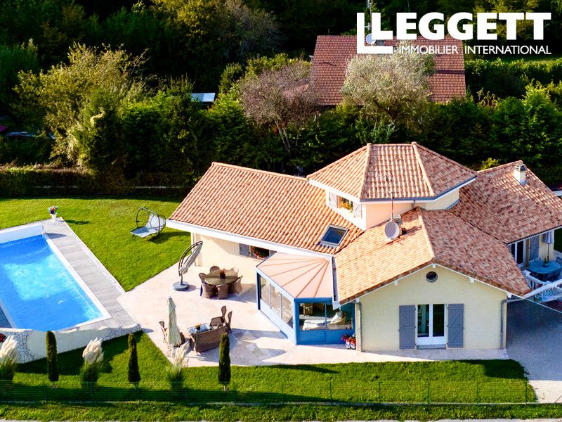 Property photo 1 of 10