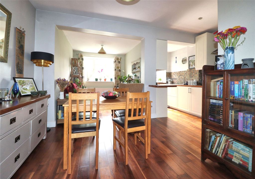 Property photo 3 of 12 Picture No. 04