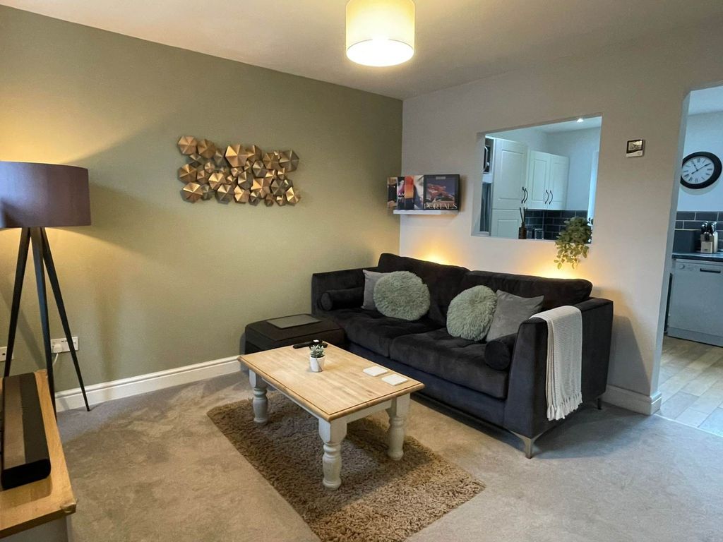 Property photo 3 of 9