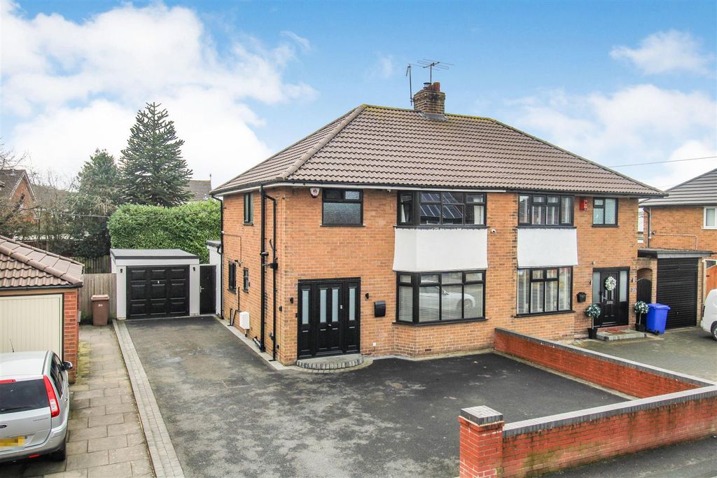 Property photo 1 of 15