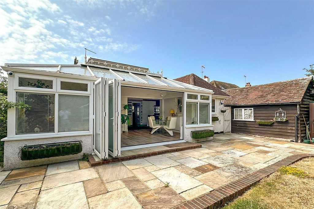 Property photo 2 of 27 Picture No. 51
