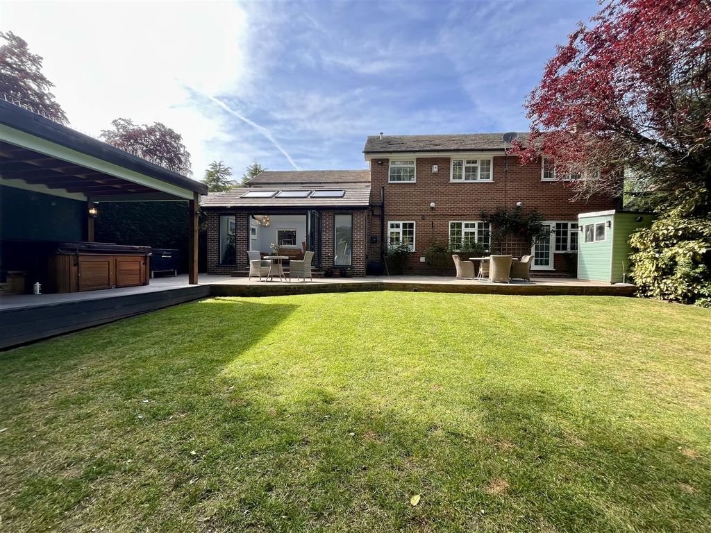 Property photo 3 of 27