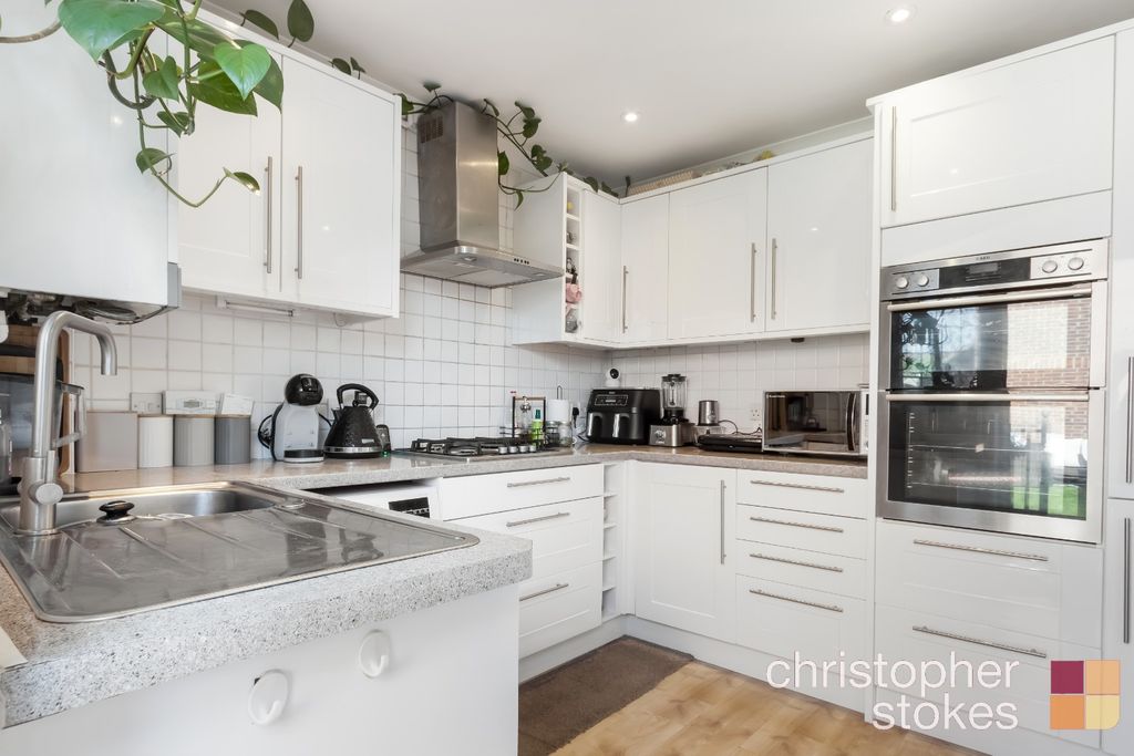 Property photo 3 of 17 5088206