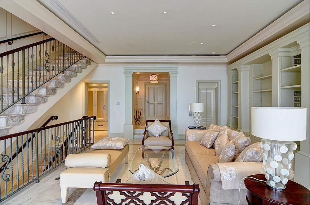 Property photo 2 of 9 Mandarin Oriental Lagoon Villa 4