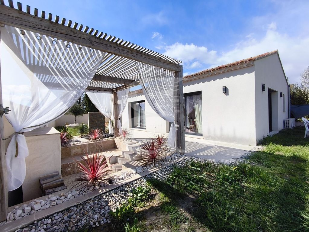 Property photo 2 of 18