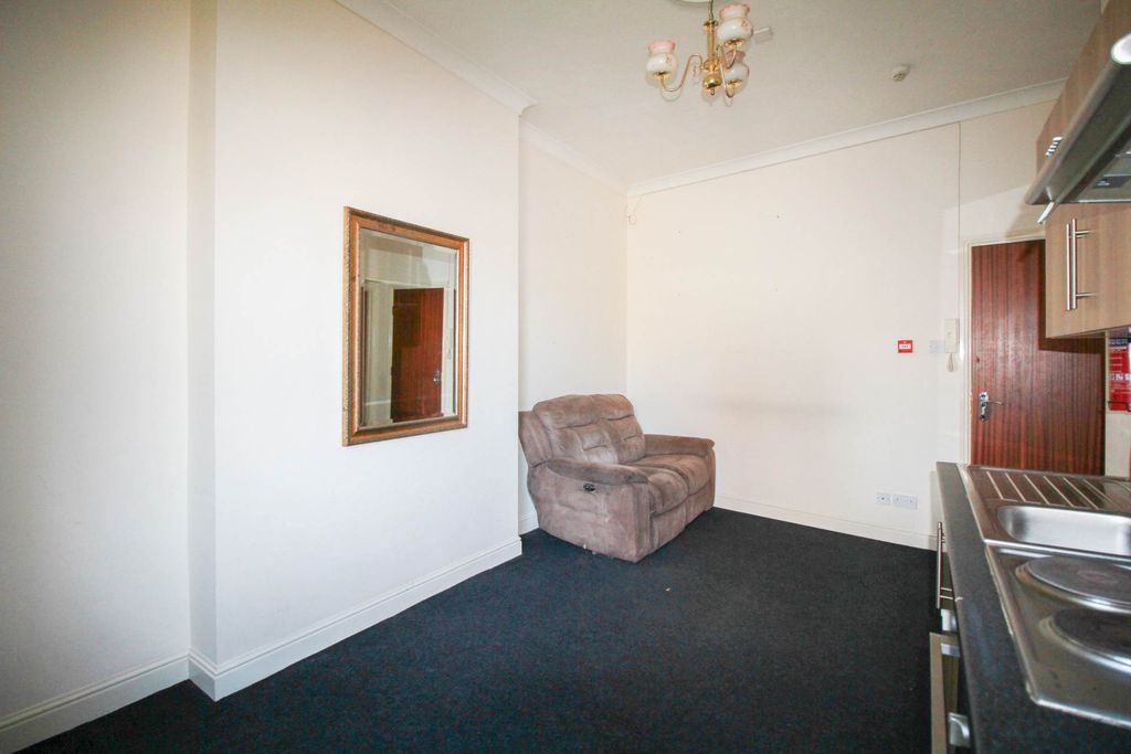 Property photo 2 of 4