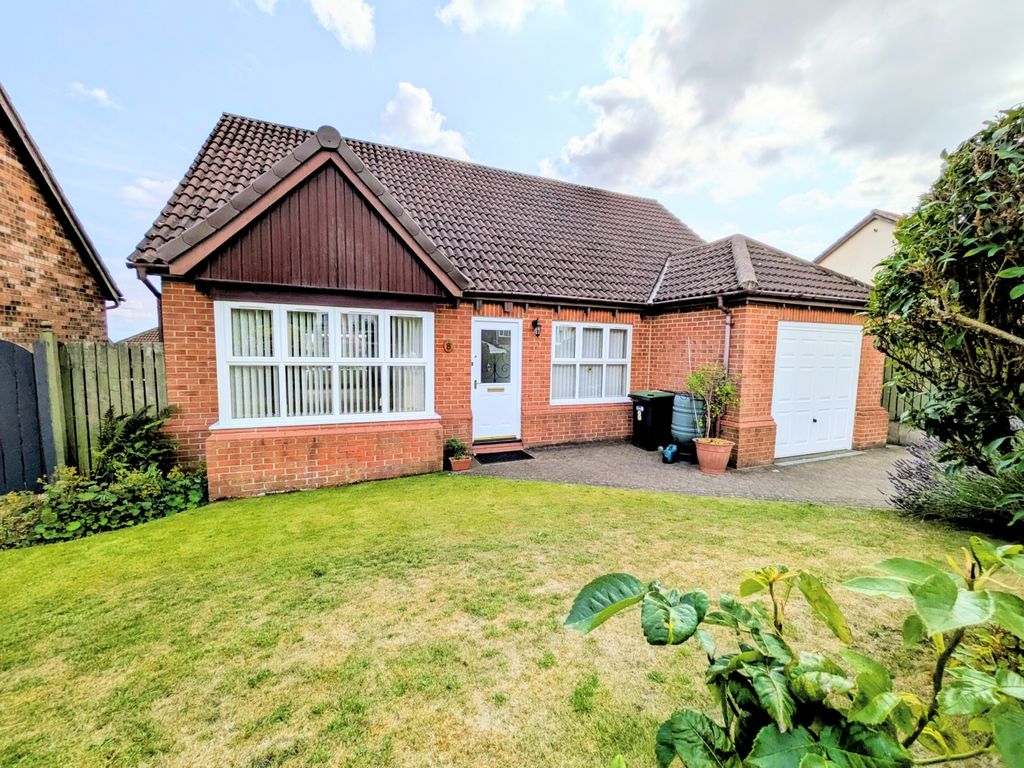 Property photo 1 of 17 1000000242