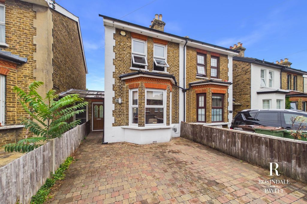 Property photo 1 of 22