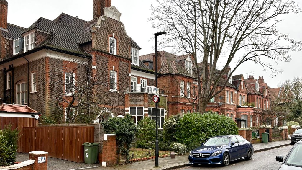 Property photo 1 of 29