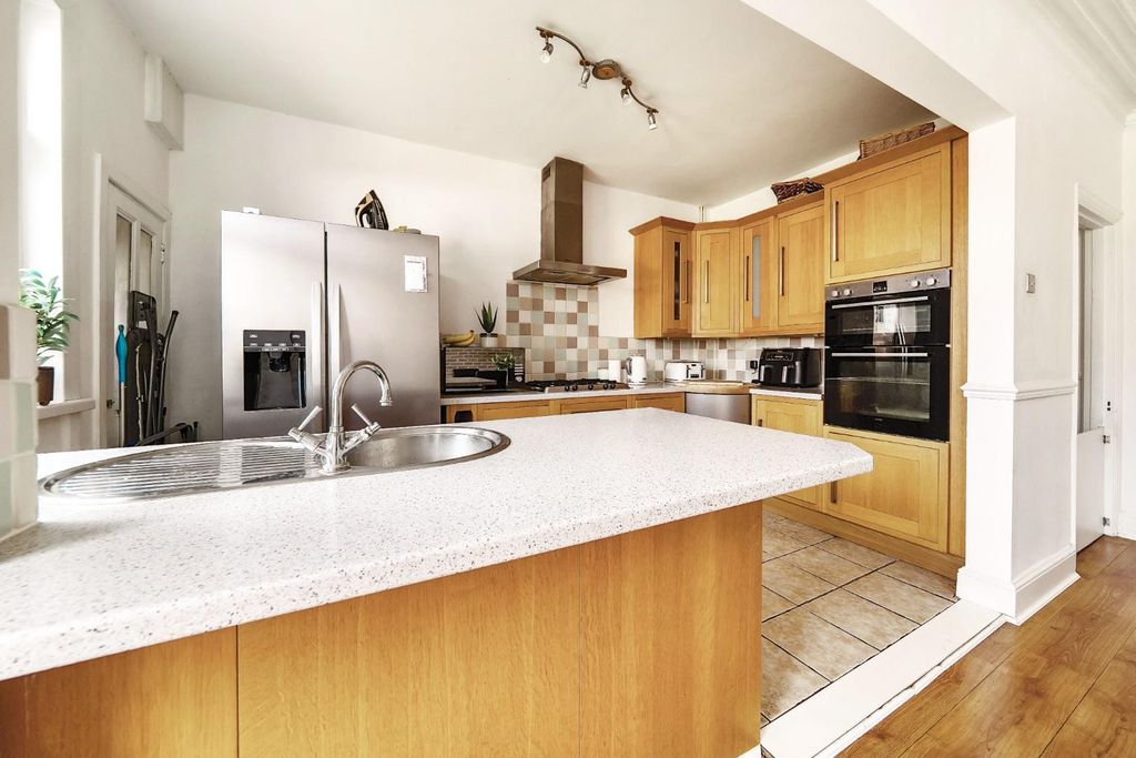 Property photo 3 of 14 1319659-10-686c02499ce37.Jpg