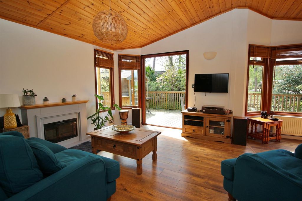 Property photo 2 of 39 Img_3002.Jpg