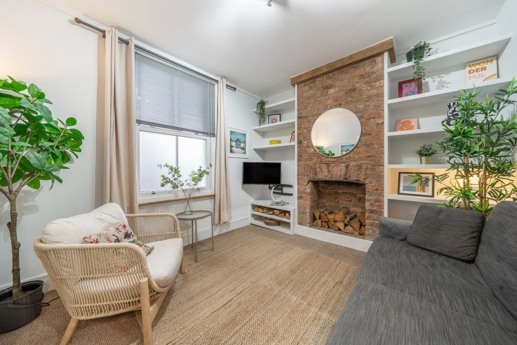 Property photo 1 of 13 1225606 (12)