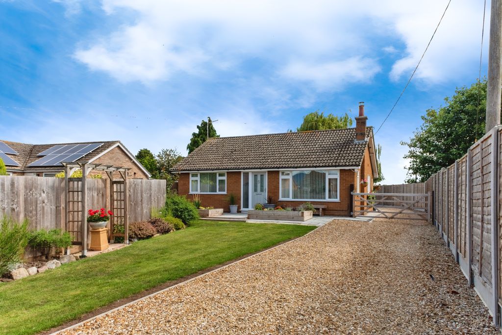 Property photo 1 of 19 61Broadgatewhaplodedrove-28