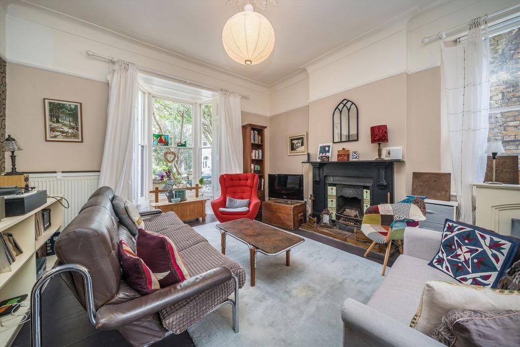 Property photo 2 of 15