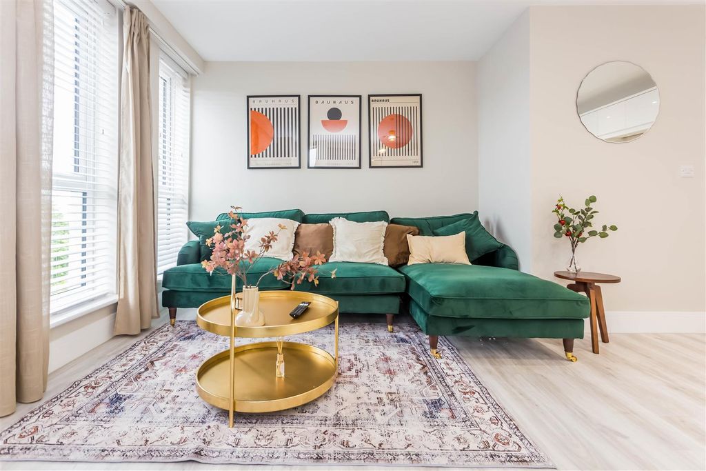 Property photo 3 of 10 Open Plan Living