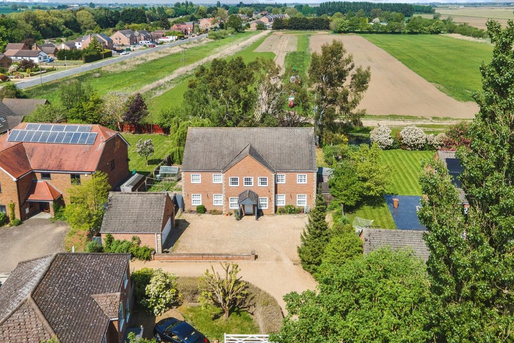 Property photo 2 of 44 Drone