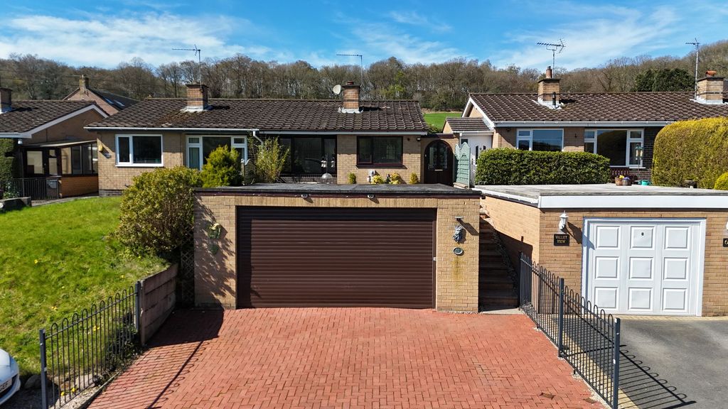 Property photo 1 of 31