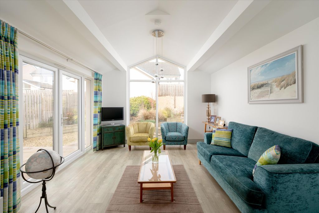 Property photo 2 of 16 Image