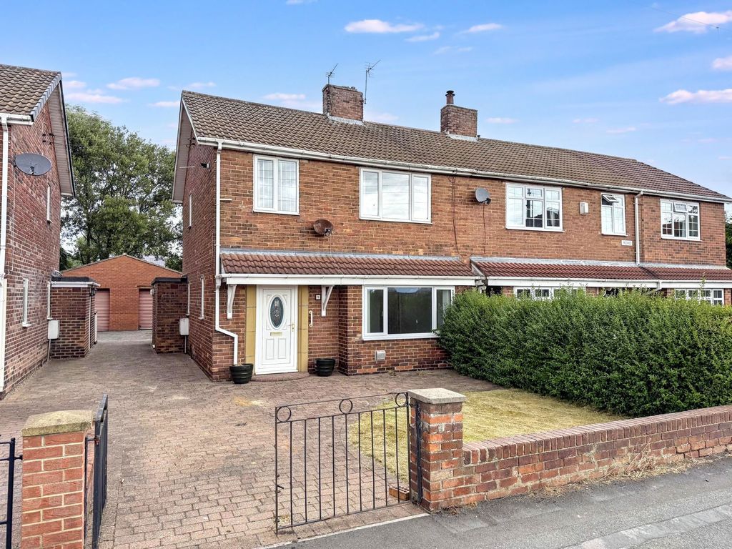Property photo 1 of 27