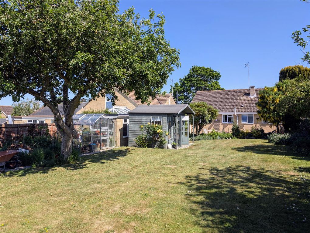 Property photo 2 of 18