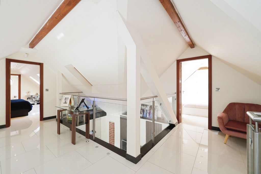 Property photo 2 of 23 Img_7114