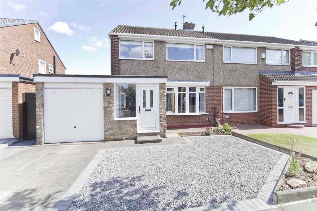 Property photo 1 of 25