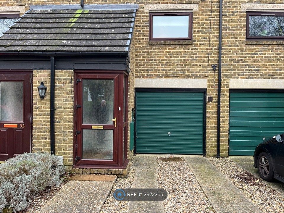 Property photo 2 of 31