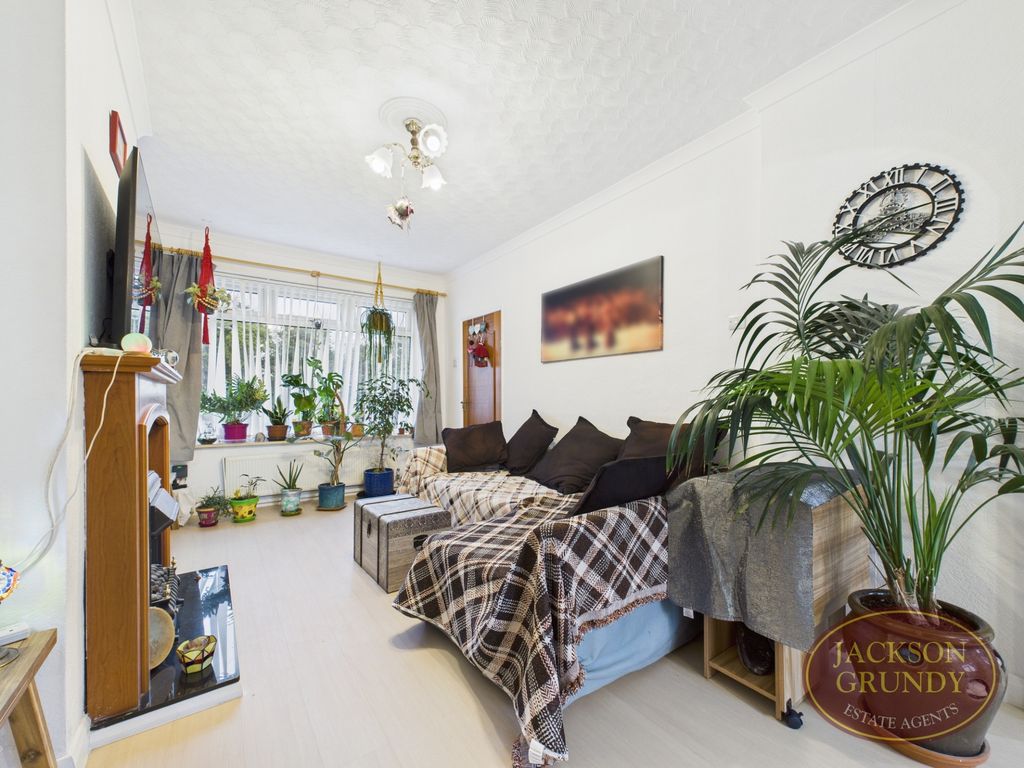 Property photo 3 of 15 Photo 2