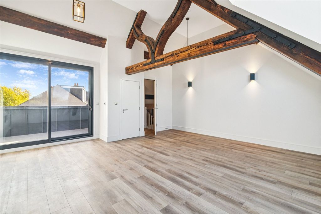 Property photo 3 of 8 Picture No. 03