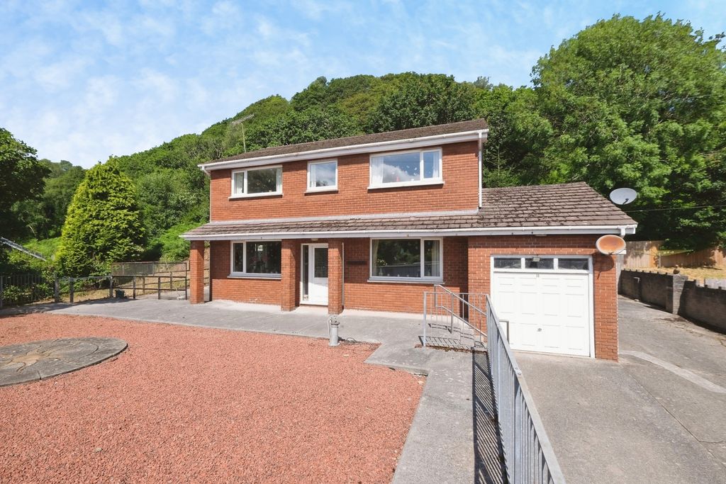 Property photo 1 of 24 Pbox-Img.Jpg