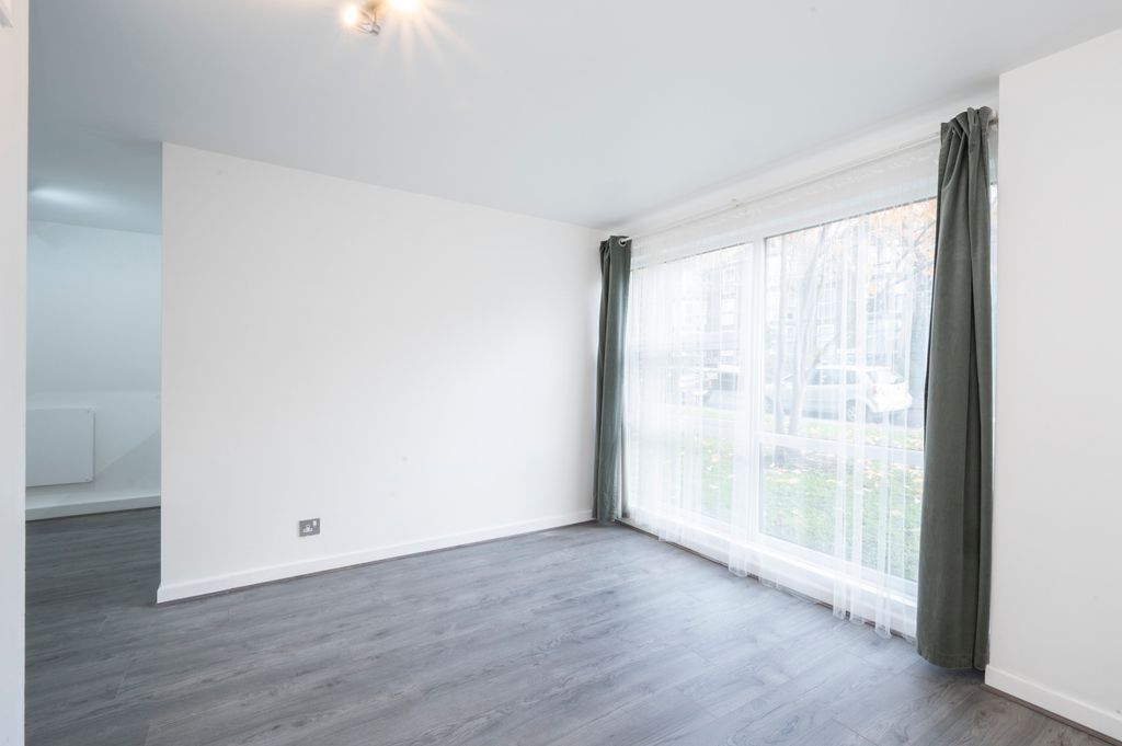 Property photo 2 of 10 Picture No. 02