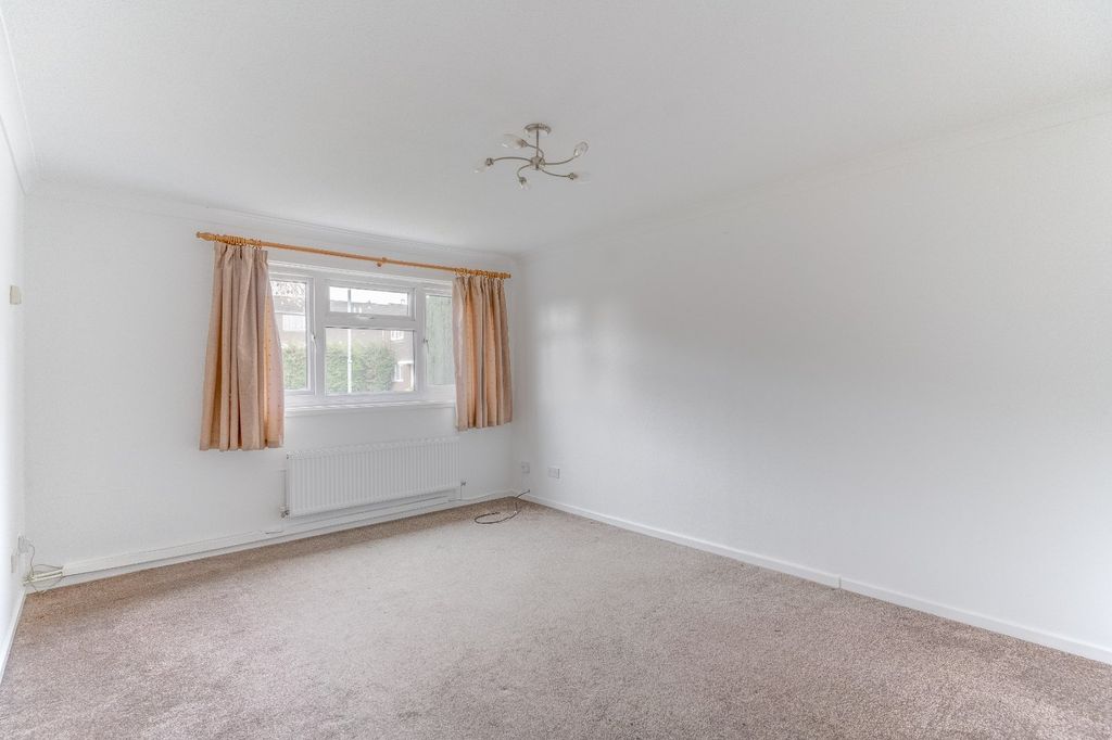 Property photo 3 of 7 Picture No. 14