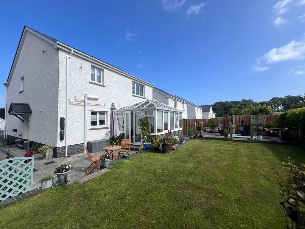 Property photo 2 of 38