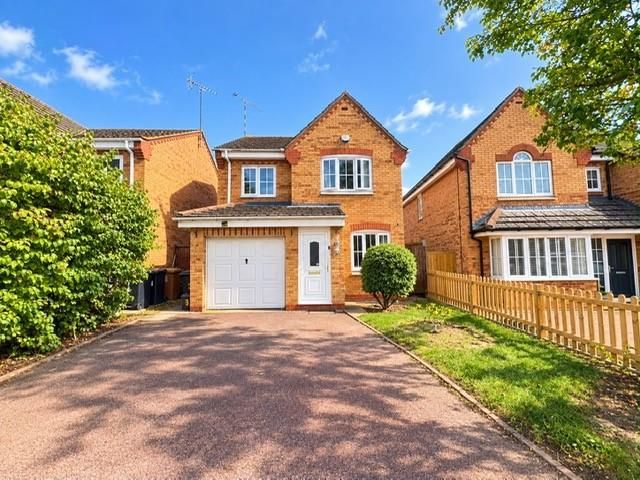 Property photo 1 of 1 3 Hopton Close.Jpg