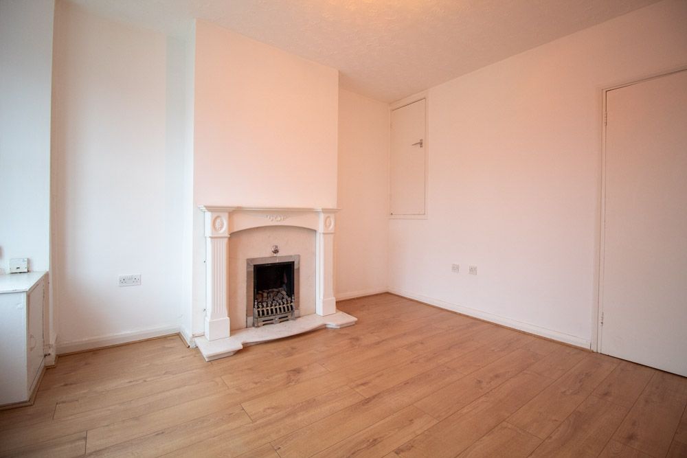 Property photo 2 of 12 Img_7540