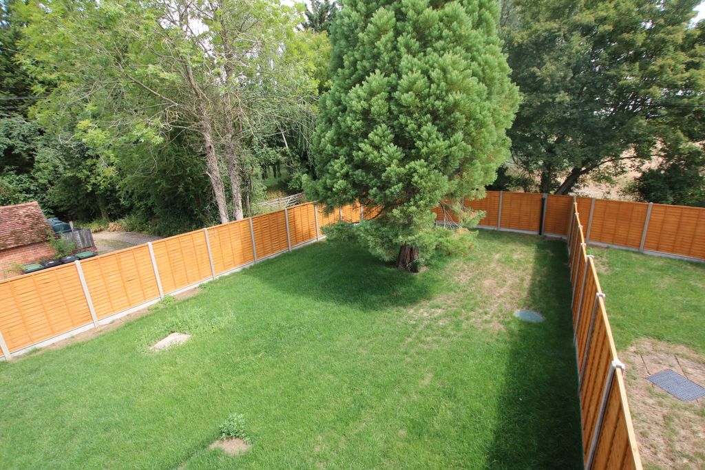 Property photo 3 of 15 1Ericscottagesg