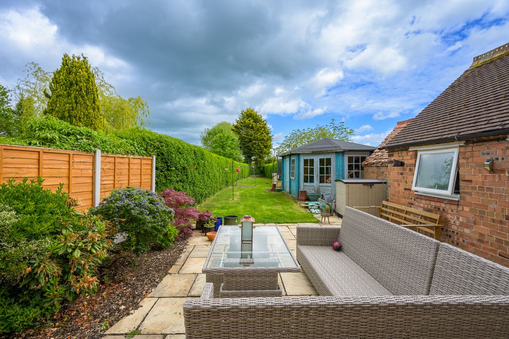 Property photo 2 of 41 Patio And Garden