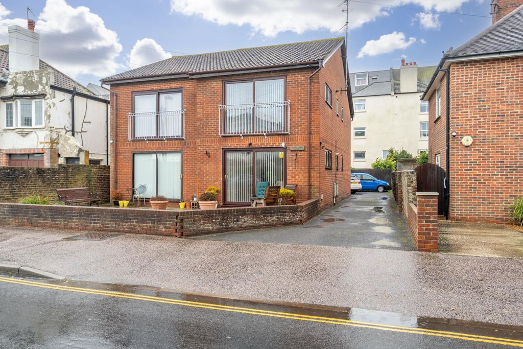 Property photo 1 of 10 Front.Jpg