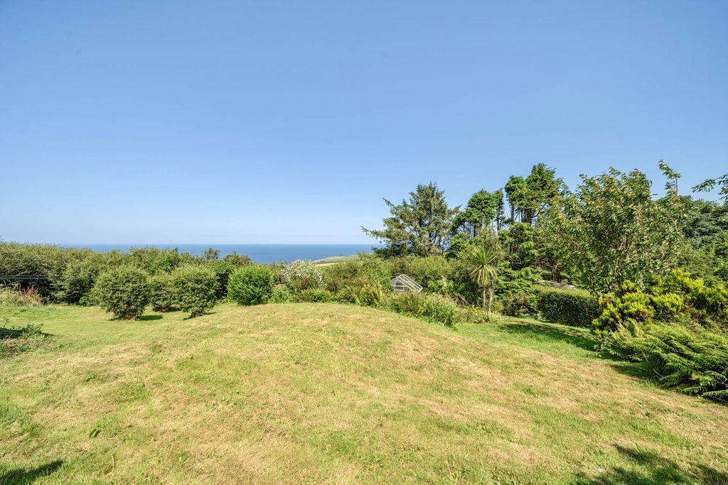 Property photo 3 of 25