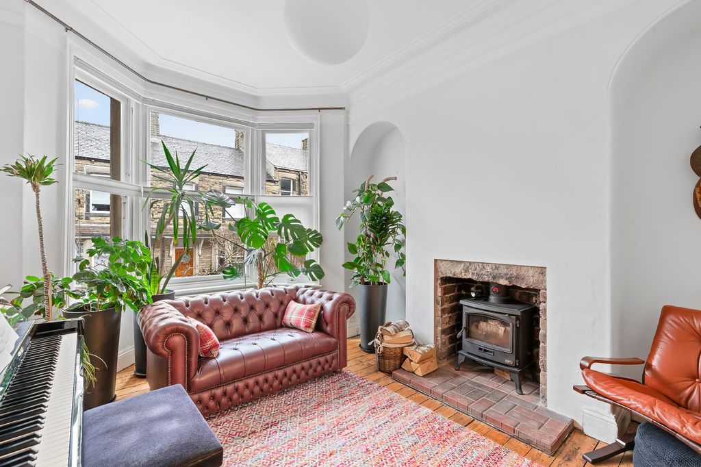 Property photo 3 of 33 Picture No. 05